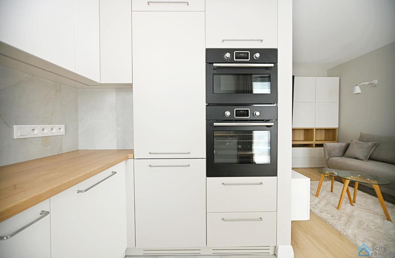 Beige 3City Apartment With Parking In Gdansk By Noclegi Renters 외부 사진