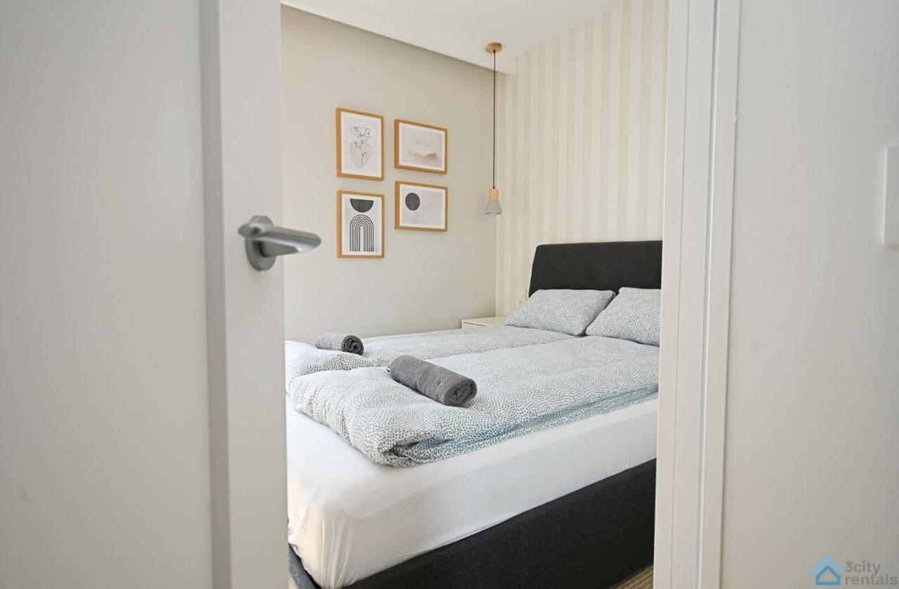 Beige 3City Apartment With Parking In Gdansk By Noclegi Renters 외부 사진