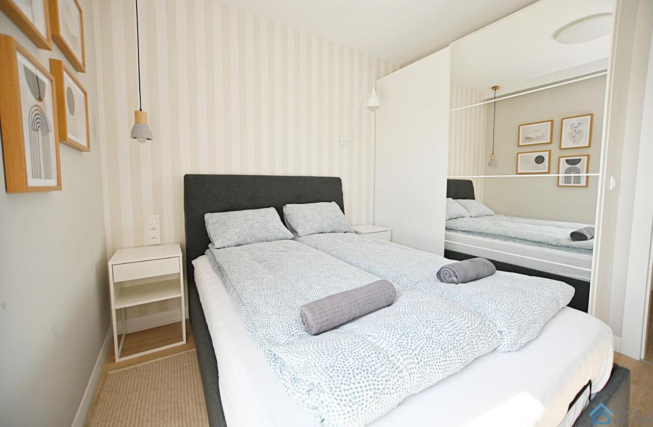 Beige 3City Apartment With Parking In Gdansk By Noclegi Renters 외부 사진